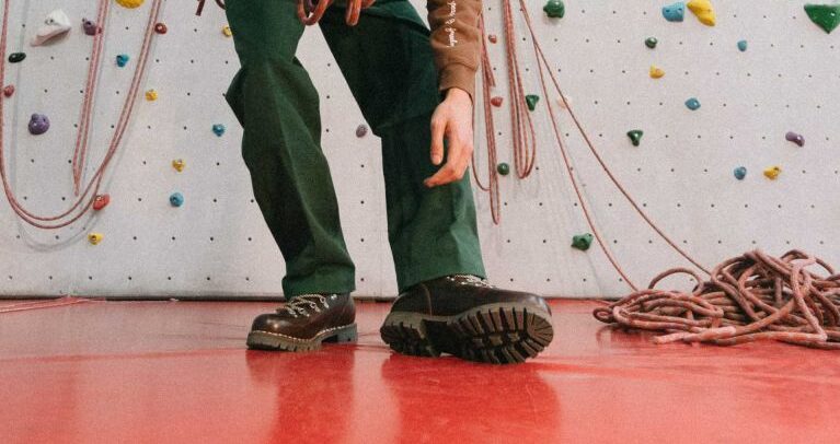 Paraboot Avoriaz ankle boot in smooth brown bark leather with lugged sole