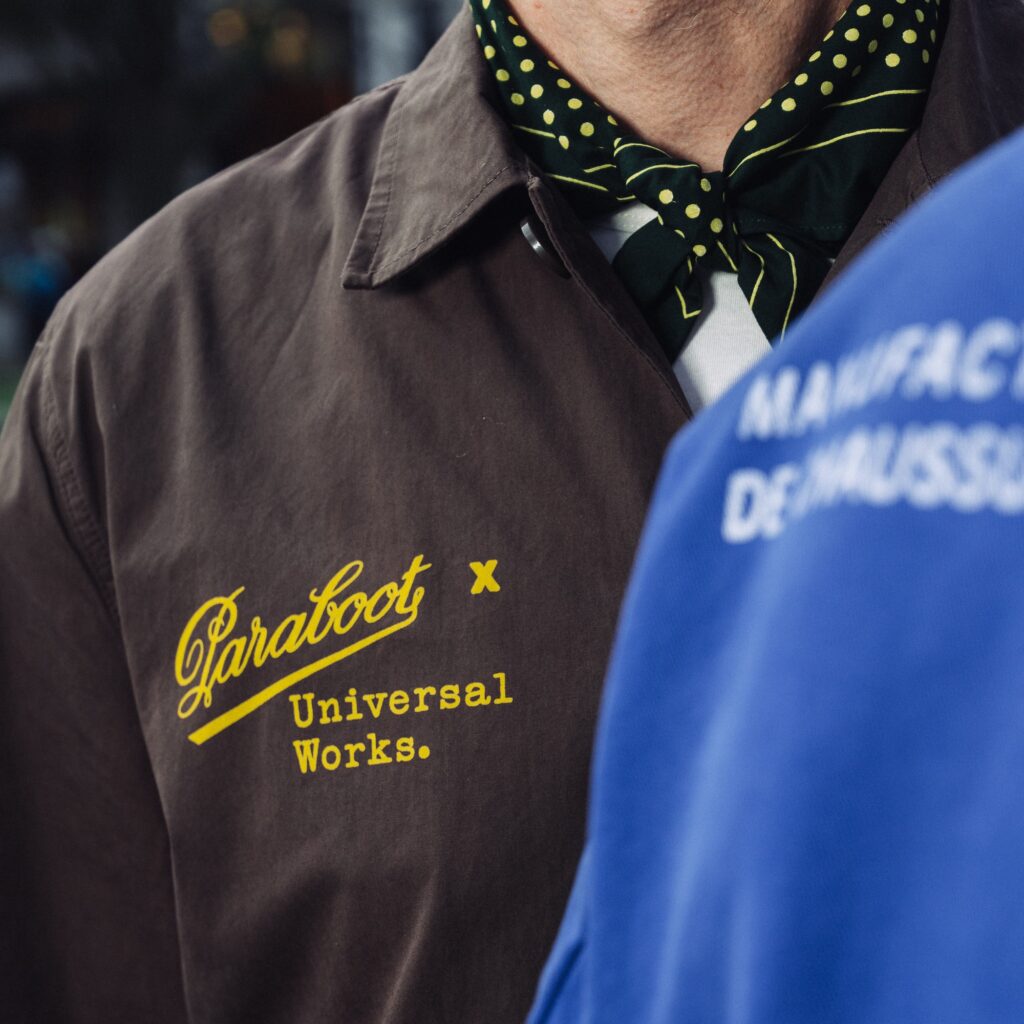 Veste de travail en coton sergé brun Warmus Jacket de la collection Universal Works et Paraboot.