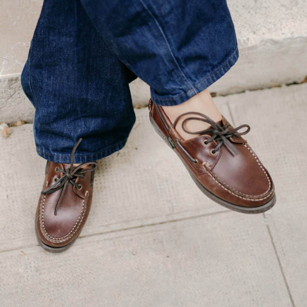 Chaussure bateau femme Paraboot Barth en cuir lisse America marron avec semelle anti-dérapante noire.