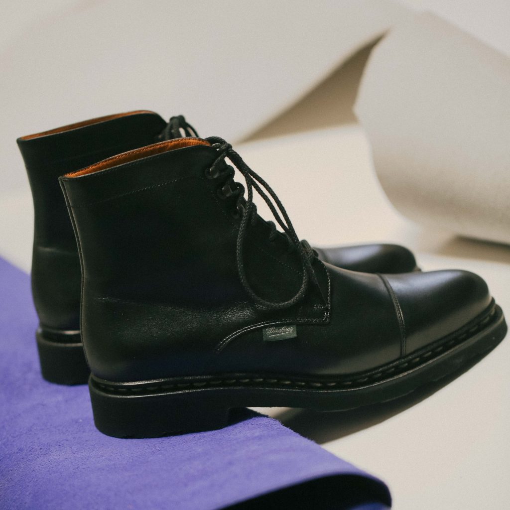 Bottines à lacets femme Paraboot Clamart en cuir lisse noir avec cousu norvégien.